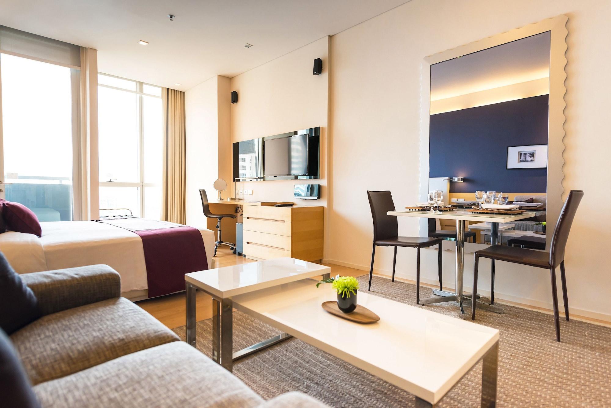 Somerset Sukhumvit Thonglor Банкок Екстериор снимка