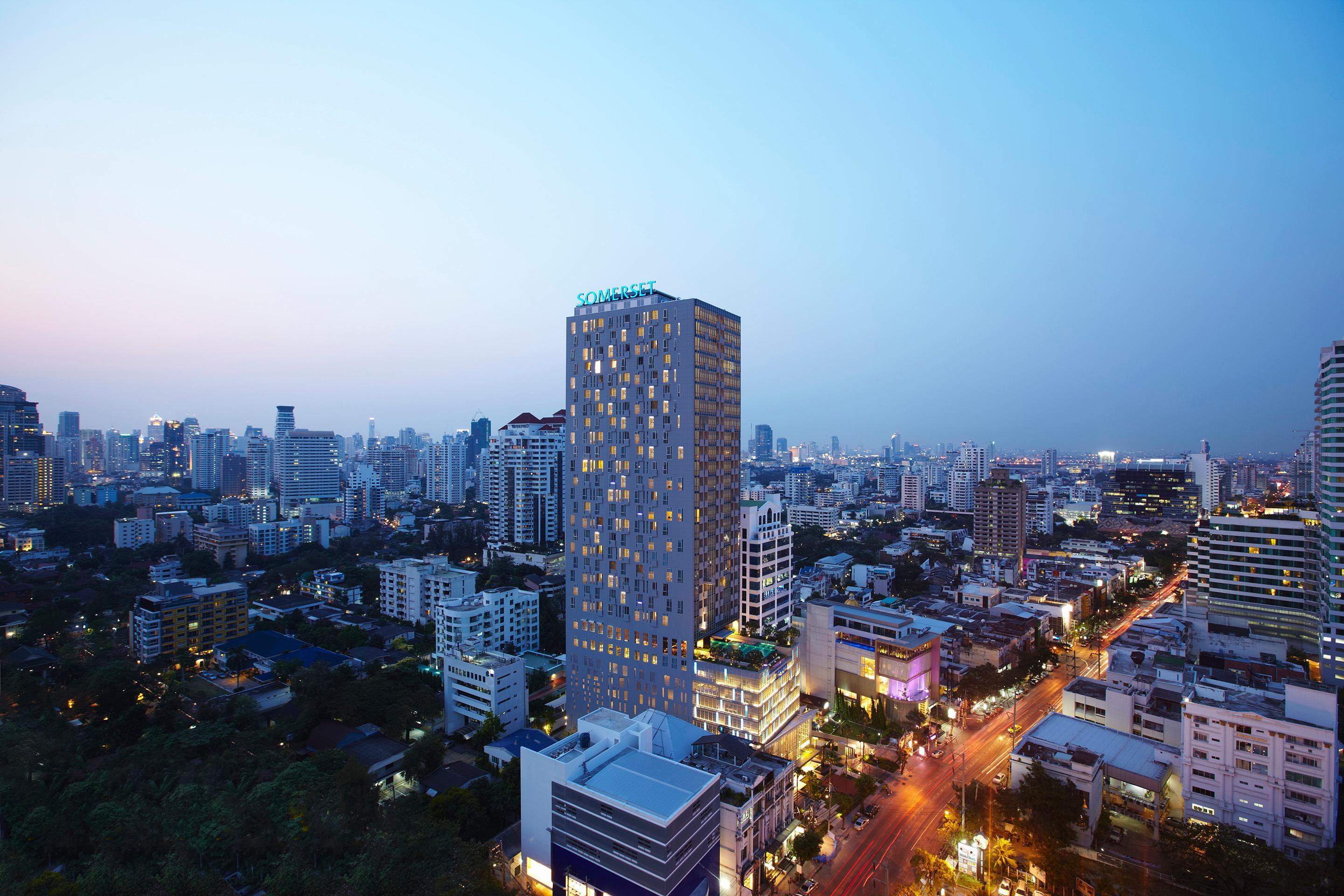 Somerset Sukhumvit Thonglor Банкок Екстериор снимка